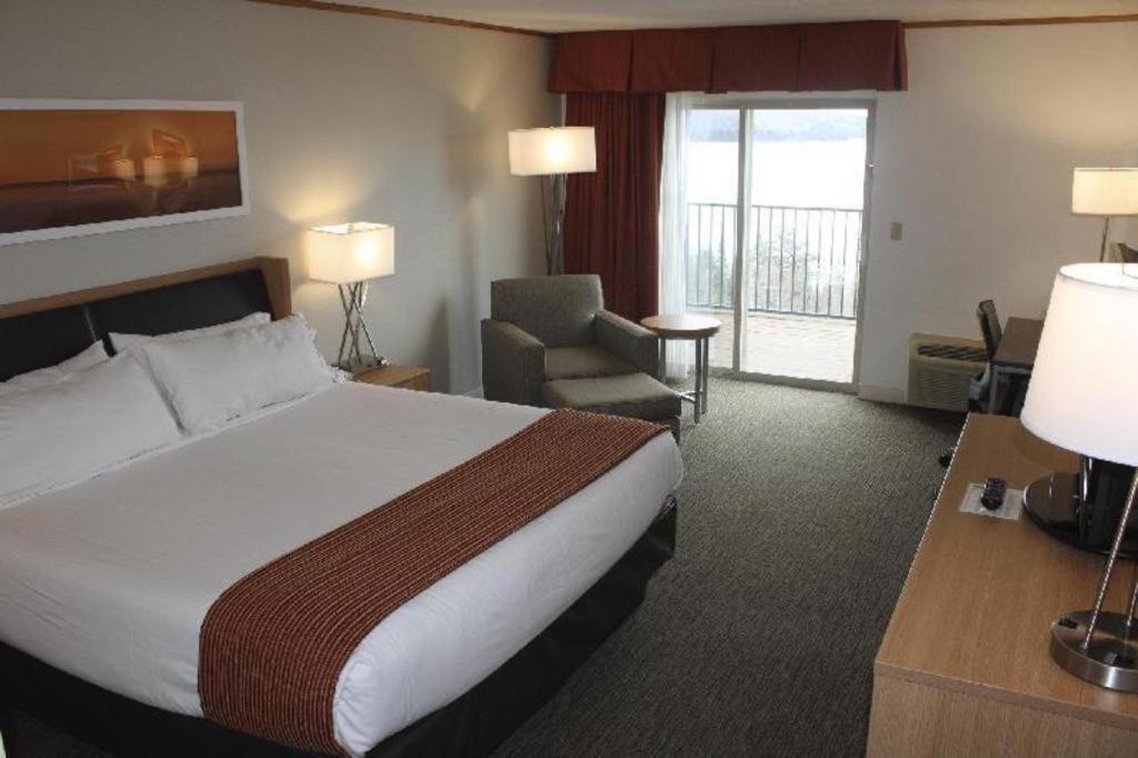 Holiday Inn Express Munising-Lakeview Hotel By Ihg Exterior foto
